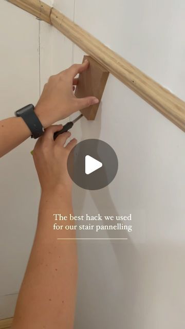 Apryl & Jenk on Instagram: "Using a 100mm piece of MDF to draw a line down our Dado rail was SO much easier than measuring each section and working out each distance!! #diy #diyhomedecor #diypanelling #panelling #stairpanelling #stairdesign #homedecor #diyhomeprojects #diyhomeimprovement #renovation #houserenovation #reno #homestyle #homeinterior #homedecorideas #panellingwalls" Dodo Rail Hallway, How To Panel Staircase, Stair Panelling Ideas, Stairway Paneling, Dado Rail Hallway, Stairs And Hallway Ideas, Hallway Panelling, Stair Paneling, House Staircase