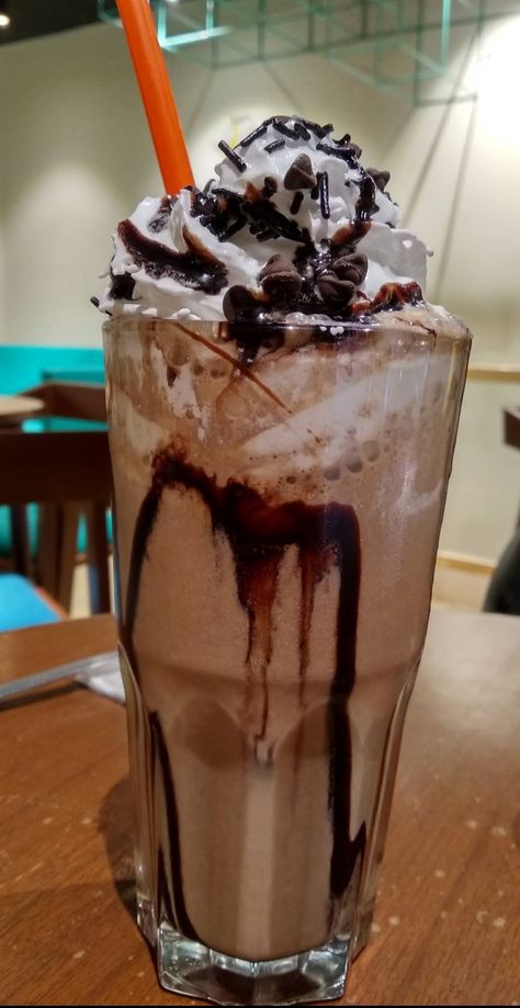 Oreo Shake Snap, Shake Snap, Oreo Shake, Lover Fashion, Foodie Pics, Eating Food Funny, Recipe Baking, Yummy Ice Cream, Foodie Instagram