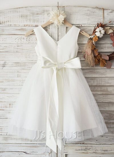 Casual Flower Girl, Flower Girl Dresses Knee Length, Sleeveless Flower Girl Dresses, Dress Stores, Satin Flower Girl Dress, Mill Wedding, Girls Tulle Dress, Girls Dresses Online