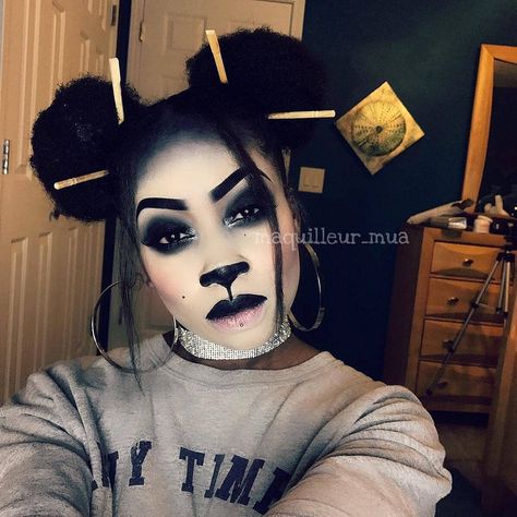 Sexy and fierce panda makeup for halloween by @macquilluer_mua #halloween #makeup #panda #pandamakeup Panda Costume Diy, Raccoon Makeup, Panda Makeup, Fairy Make-up, Office Halloween Costumes, Makeup For Halloween, Holloween Makeup, Panda Costumes, Makeup Easy