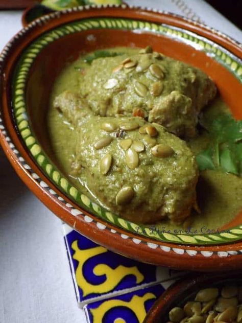 Mole Verde de Pollo~ Chicken Braised in a Green Mole Sauce Mole Recipe Mexican, Mole Verde, Mexican Brunch, Mole Recipe, Mexican Salsa Recipes, Chicken Mole, Mexican Sauce, Verde Recipe, Mole Sauce