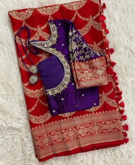 Red Colour Saree With Contrast Blouse, Red Colour Saree, Simple Saree Blouse Designs, Silk Saree Blouse Designs Patterns, Latest Bridal Blouse Designs, Latest Blouse Designs Pattern, New Saree Designs, New Saree Blouse Designs, Traditional Blouse Designs