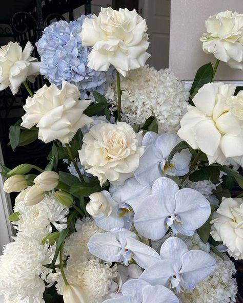 Steel Blue Weddings, Farmer Wedding, Ice Wedding, White Floral Centerpieces, Blue Dior, Bridal Bouquet Blue, Usa Party, Phuket Wedding, Blue Bridal Shower