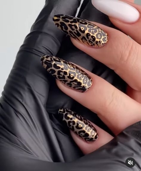 Print Nail Art, Cheetah Print Nails, Animal Print Nails Art, Animal Nail Art, Nagellack Trends, Easter Nail Art, Leopard Print Nails, Print Nails, Leopard Nails