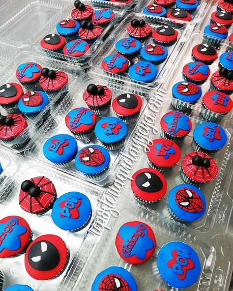 Spider Man Cupcake Cake, Spider Man Cupcakes Ideas, Spiderman Cupcakes Ideas, Spider-man Cupcakes, Spiderman Quince, Spiderman Food, Spider Man Wallpaper Iphone, Spider Man Cupcakes, Man Cupcakes