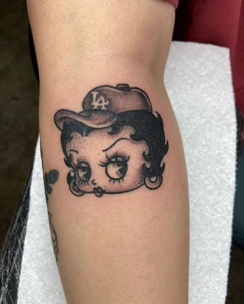 Betty Boop Cowgirl, Betty Boop Tattoo Ideas, Bratz Tattoo, Betty Boop Tattoo, Betty Boop Tattoos, Cute Thigh Tattoos, Magic Runes, Fairy Tattoo Designs, Photography Drawing