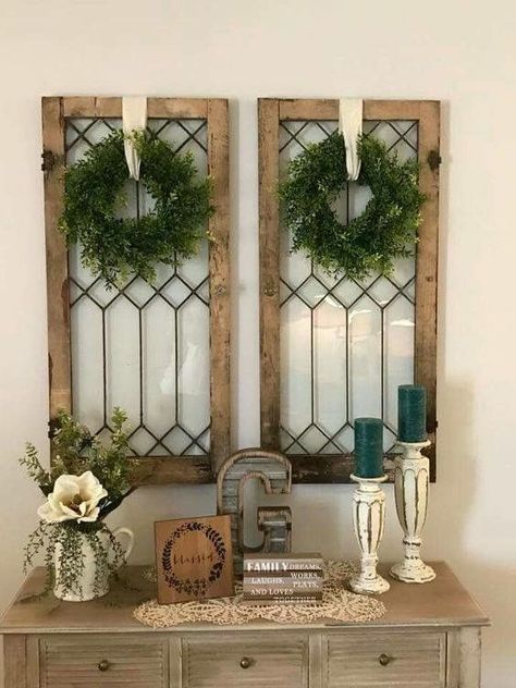 DIY Windows Decorating A Blank Wall Small Foyer, Farmhouse Living Room Decor Ideas, Foyer Decorating, Hall Decor, Old Windows, Farmhouse Decor Living Room, Farmhouse Furniture, Decor Guide, Cool Ideas