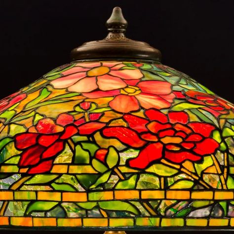 Faux Tiffany Lamp Shade Diy, Tiffany Lamps Tiffany Sicuro, Blue Tiffany Lamp, Freestanding Light Shade Glass Tiffany Like Shade, Tiffany Lamp Shade, Antique Tiffany, Red Tiffany Lamp, Tiffany Style Lamp, Swag Lamp