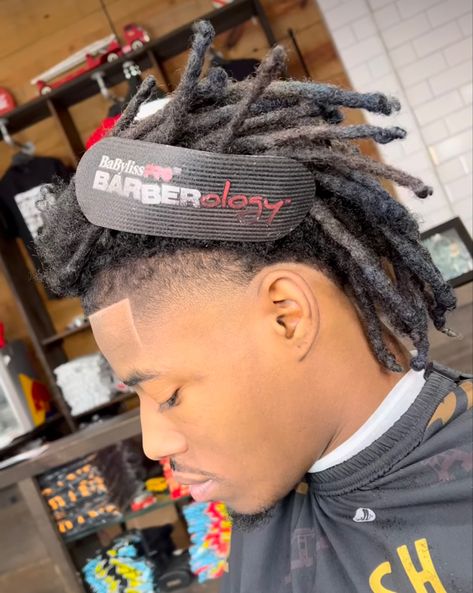 Taper Fade Haircut Dreads, Fade With Locs, Drop Fade With Dreads, Dreads Taper Fade, Locs With Taper Men, Taper Fade Locs, Dreads With Taper, High Taper Dreads, Temp Fade With Dreads