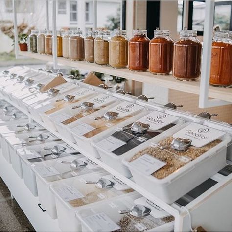 Bulk store dreams via @goodforstore ☁️💫 like if you wish you had a store like this near you! Share a bulk shopping tip below 👇🏼👇🏽👇🏾 Zero Waste Grocery Store, Bulk Store, Bulk Shopping, Zero Waste Store, Grocery Store Design, Eco Store, Organic Market, Plastic Free Living, Spice Shop