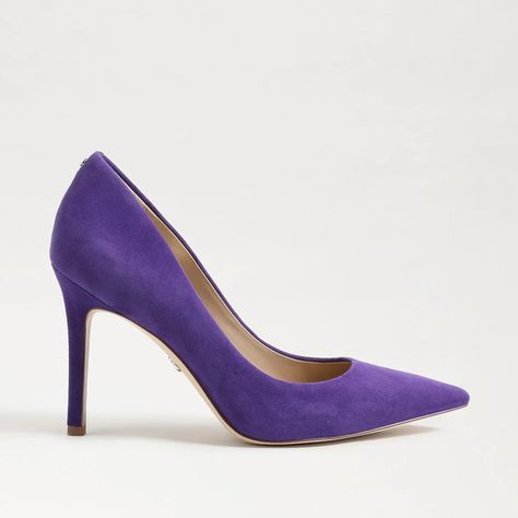 Manolo Blahnik BB Pointy Toe Pump in Purple Suede - Meghan Markle's Shoes - Meghan's Fashion Feminine Archetypes, Purple Suede, Pointed Toe Heels, Sam Edelman Shoes, Designer Heels, Womens Heels, Manolo Blahnik, Sam Edelman, Women's Pumps