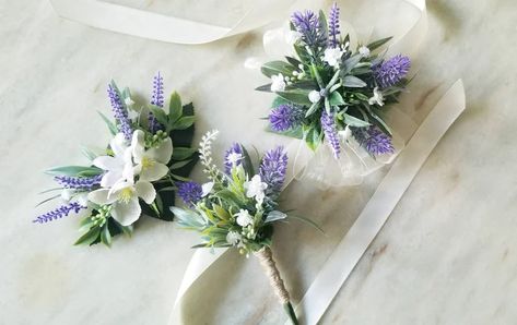 Lavender Corsage, Light Purple Prom Dress, Silk Flower Boutonniere, Boutineer Wedding, Lavender Prom, Fake Flowers Wedding, Wrist Corsage Prom, Lavender Bridesmaid, Prom 2022