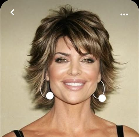 Lisa Rinna Hairstyles Medium Short Shag, Layered Bob Haircuts Over 50, Lisa Rinna Hair, Lisa Rinna Hairstyles, Lisa Rinna Haircut, Shortish Hair, Medium Hair Styles For Women, Haircuts For Medium Length Hair, Shaggy Short Hair