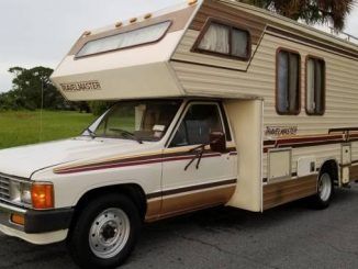 1986 Toyota Coachmen 21FT 22RE Motorhome For Sale in Catonsville, MD Toyota Motorhome, Jackson Name, Toyota Dolphin, Inverter Ac, Arizona City, Roof Coating, Class C Rv, Gas Mileage, For Sale By Owner