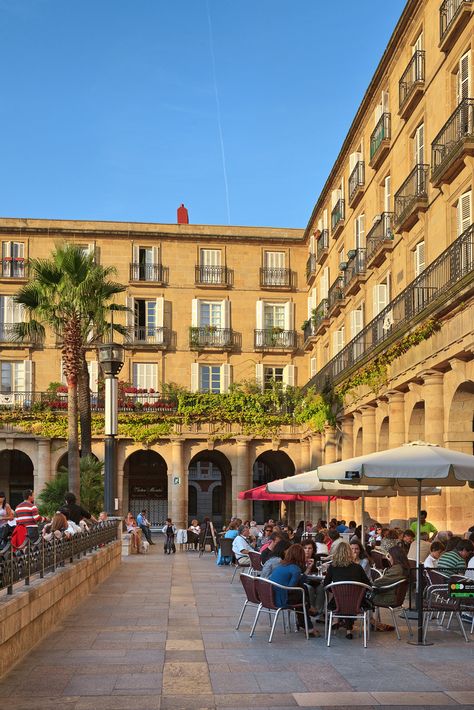 Plaza Nueva.. Bilbao. Vizcaya. País Vasco. Spain Spain Bilbao, Bilbao Spain, New Urbanism, San Sebastian Spain, Northern Spain, Holiday Places, Basque Country, Travel Outdoors, The Plaza