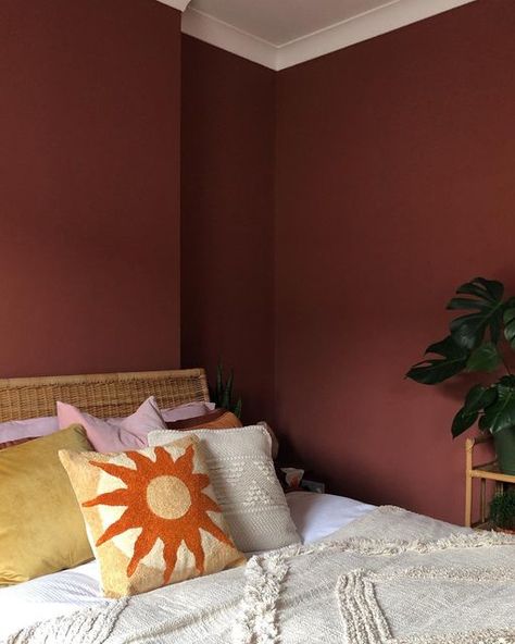 Lick on Instagram: "Warm and earthy #Red01 🔥 Pair with: #Pink02 (seen here on the ceiling), #White02, #Beige01, #Green03 🧑‍🎨 @onetwothreehome__ #Letsdecorate #cosybedroom #bedroomgoals #bedroomideas #LickBoho #bohobedroom" Cosy Bedroom, Bedroom Goals, Bedroom Boho, The Ceiling, Guest Bedroom, Ceiling, Bedroom, Bed, On Instagram