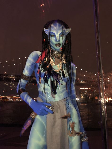 Avatar Costume, Avatar Halloween, Avatar Makeup, Vi Cosplay, Anok Yai, Avatar Cosplay, Avatar Face, Best Celebrity Halloween Costumes, Avatar 2009