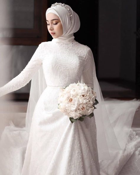 Wedding Dress Without Veil, Hijab Gown Wedding, Akad Dress Hijab, Dress Pengantin Hijab, Gown Princess Fairytale, Wedding Gown Hijab, Wedding Gown Indian, Akad Dress, Dress Wedding Hijab