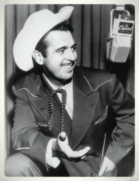 Capitol recording artist Tennessee Ernie Ford. Tennessee Ernie Ford, Rosemary Clooney, Dave Brubeck, Sammy Davis Jr, Quincy Jones, Nat King Cole, Bing Crosby, Ella Fitzgerald, Louis Armstrong