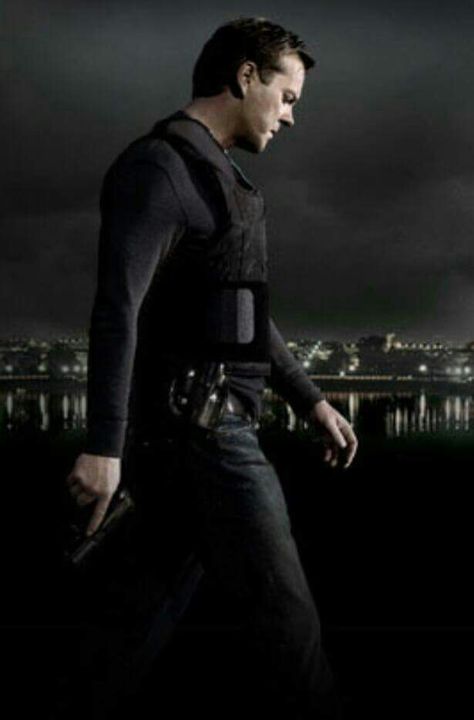 Jack Bauer Jack Bauer, Kiefer Sutherland, Fox Tv, Best Actor, Best Shows Ever, Phone Wallpapers, Movies And Tv Shows, At Night, Tv Series