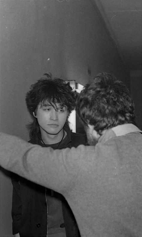 Viktor Tsoi, Wall, Hair, Black