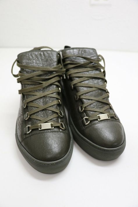 Balenciaga Arena High Top Sneakers Vert Tarmac/Tarmac Green Size US 9, EUR 42 New in Original Box Collage Pics, Balenciaga Arena, Dream Style, Balenciaga Shoes, Green Shoes, High Top, Tik Tok, Top Sneakers, Palace