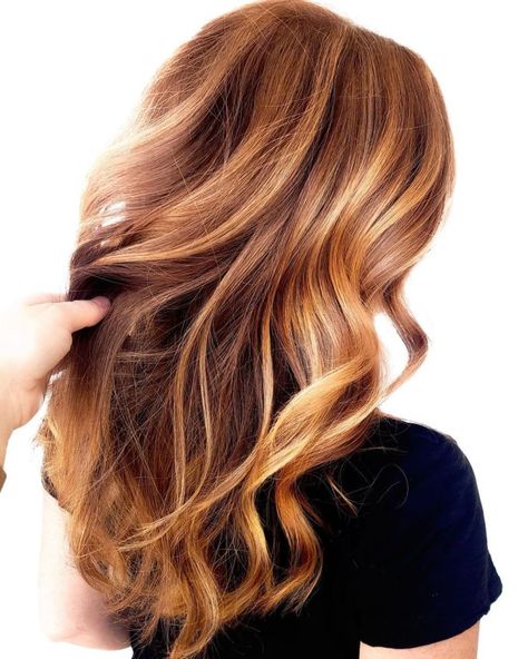 Natural Strawberry Blonde Hair, Dark Strawberry Blonde Hair, Reddish Blonde Hair, Strawberry Blonde Ombre, Blonde Bayalage, Dark Strawberry Blonde, Light Strawberry Blonde, Hair Motivation, Strawberry Blonde Highlights