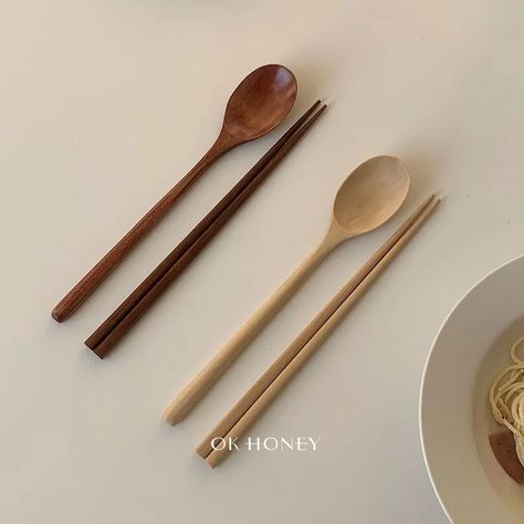 Aesthetic Spoon And Fork, Spoon Fork Chopstick Set, Spoon Chopsticks Set, Korean Wooden Spoon, Korean Spoon And Fork Set, Wooden Spoon Set, Japanese Kitchen Utensils, Sendok Garpu Aesthetic, Aesthetic Chopsticks