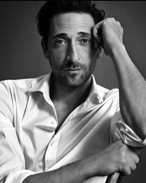 Masculine Portrait Photography, Photos Of Men Portraits, Chair Portrait Poses, Adrien Brody Photoshoot, Man Portrait Pose, Creative Headshot Photography Men, Professional Portrait Men, Theater Headshots Male, Mens Portrait Poses