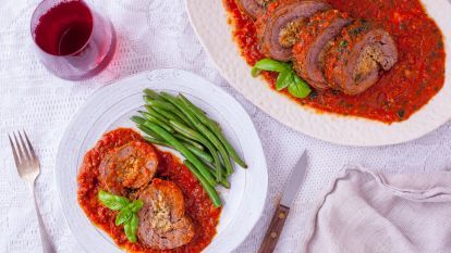 The Best Braciole Recipe - Food.com Braciole Recipe Italian, Braciole Recipe, Giada De Laurentiis Recipes, Everyday Italian, Easy Tomato Sauce, Christmas Dinner Menu, Her Book, The Sauce, Beef Dishes