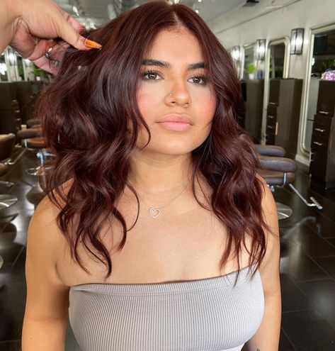 50 Hottest Mahogany Hair Color Trends For 2024 Red Hair Olive Skin, Cherry Chocolate Hair, Mahogany Brown Hair Color, Auburn Red Hair Color, Cabello Color Chocolate, Mahogany Hair Color, Cherry Brown Hair, Mahogany Brown Hair, Dark Auburn Hair Color