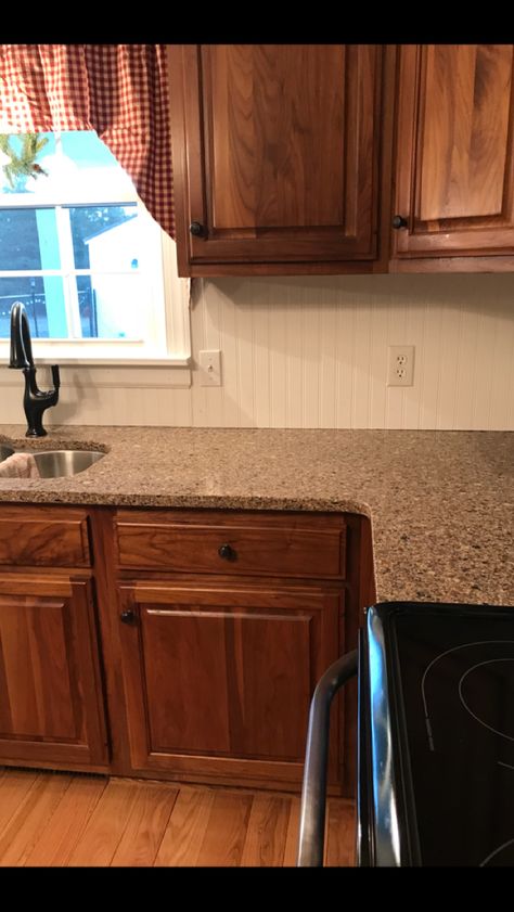 Board Backsplash Kitchen, White Beadboard Kitchen, Board Backsplash, Framed Kitchen Cabinets, Kitchen Cabinet Sizes, Frameless Kitchen Cabinets, Beadboard Kitchen, House Renovation Projects, Cheap Kitchen Cabinets