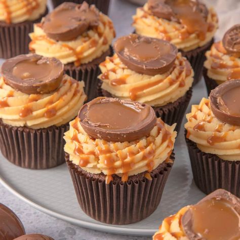 Caramel Egg Cupcakes Caramel Cupcake Filling Recipe, Chocolate And Caramel Cupcakes, Cupcake Salted Caramel, Caramel Tiramisu Cupcake, Caramel Filled Chocolate Cupcakes, Recipe For Caramel, Cadbury Caramel, Egg Cupcakes, Caramel Buttercream