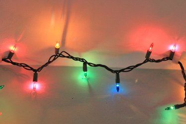 Christmas Lights Inside House Ideas, Christmas Lights In The Bedroom, Trash Monster, Christmas Lights Inside, Christmas Lights In Bedroom, Dream Christmas, Indoor Christmas Lights, Christmas Light Installation, Hanging Christmas Lights