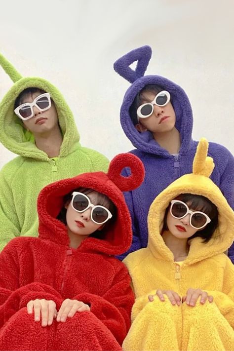 Pyjamas Onesie, Teletubbies Costume, Black Halloween Costumes, Adult Onesie Pajamas, Pajama Costume, Couple Pajamas, Onesie Pajamas, Winter Pajamas, One Piece Pajamas