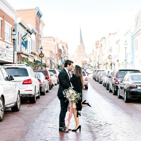 Downtown Annapolis Engagement Photos, Annapolis Courthouse Wedding, Annapolis Engagement Photos, Downtown Annapolis, Annapolis Wedding, Samantha Wedding, East Coast Wedding, Annapolis Maryland, Engagement Inspo