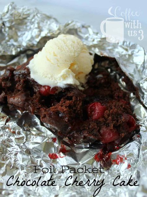 Foil Packet Chocolate Cherry Cake is a delicious campfire dessert that can be made in a campfire, on a grill, or in the oven. Foil Packet Desserts, Zucchini Cornbread Casserole, Vacation Recipes, Zucchini Cornbread, 2 Ingredient Desserts, Potato Skillet, Campfire Desserts, Festival Foods, Camping Lifestyle