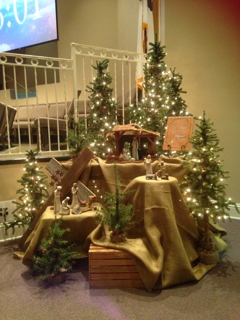 Church nativity instead of a Christmas tree. Christmas Stage Decorations, Advent Church Decorations, Christmas Nativity Scene Display, Christian Christmas Decorations, Church Christmas Decorations, Church Altar Decorations, Christmas Stage, Christ Centered Christmas, Christmas Church