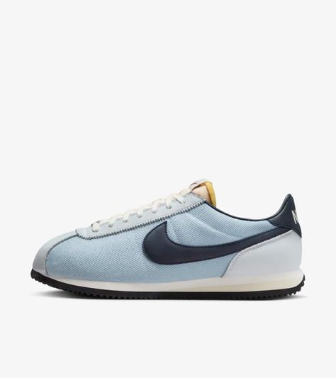 Nike SNKRS. Release Dates and Launch Calendar PT Nike Cortez Blue, Nike Cortez Mens, Nike Snkrs, Nike Classic Cortez, Classic Cortez, Tom Ford Eyewear, Veja Sneakers, Adidas Spezial, Nike Classic