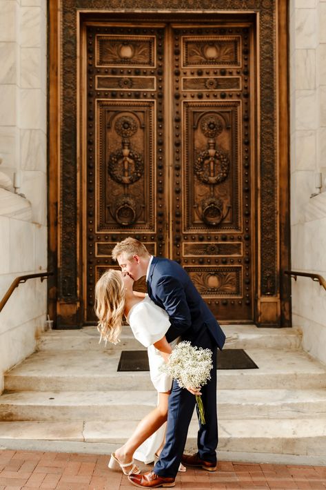 Kc Union Station Engagement Photos, Photoshoot Engagement Ideas, Kansas City Elopement, Downtown Kansas City Engagement Photos, Elegant Engagement Pictures, Engagement Photos Kansas City, Kansas City Engagement Photos, Union Station Kansas City, Kansas City Union Station