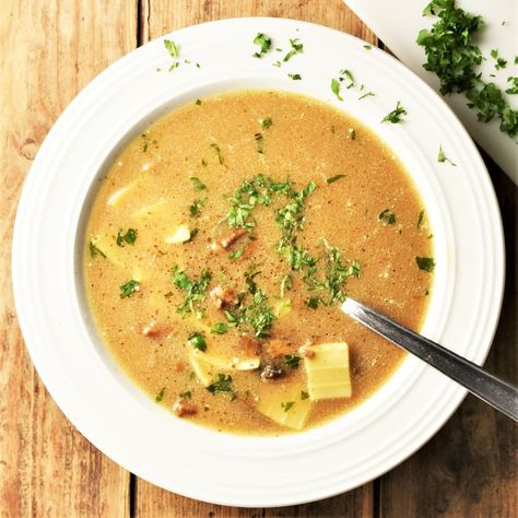 Polish Christmas mushroom soup is made using dried porcini mushrooms and a simple vegetable broth. This delicious soup is served with Polish ‘lazanki’ pasta and is one of 12 traditional dishes of the Christmas Eve meal. #polishrecipes #christmaseve #mushroomrecipes #polishfood #polishchristmas #mushroomsoup #everydayhealthyrecipes Polish Mushroom Soup, Polish Pasta, Pierogies Homemade, Soup Christmas, Polish Soup, Wild Mushroom Soup, Pasta Varieties, Hungarian Cuisine, Dried Porcini Mushrooms