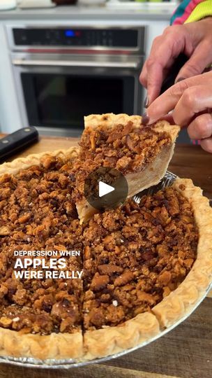 Ritz Apple Pie, Fake Apple Pie With Ritz Crackers, Ritz Apple Pie Recipe, Ritz Cracker Apple Pie, Ritz Cracker Mock Apple Pie Recipe, Mock Apple Pie With Ritz Crackers, Ritz Cracker Pie Recipe, Ritz Cracker Pie, Mock Apple Pie