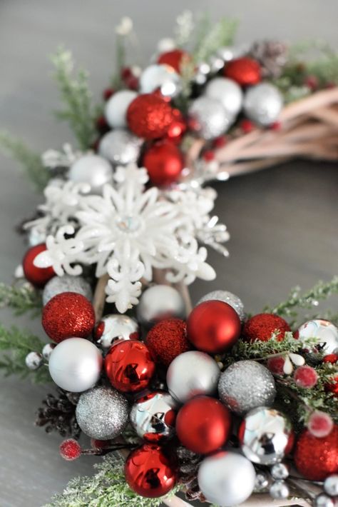 How to Make a Christmas Wreath - Crazy Little Projects