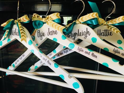 Recital costume hangers dance gifts Dance Squad Gifts, Dance Hangers Diy, Dance Recital Decorations, Squad Gifts, Dance Audition, Dance Team Gifts, Dance Crafts, Dance Comp, Dance Teacher Gifts