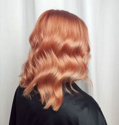 20 Best Peach Hair Color Ideas and Undertones for Summer 2020 Peach Balyage Short Hair, Peach Toned Hair, Creamsicle Hair, Peach Copper Hair, Dark Peach Hair, Peach Color Hair, Apricot Hair Color, Ginger Peach Hair, Peachy Blonde Hair