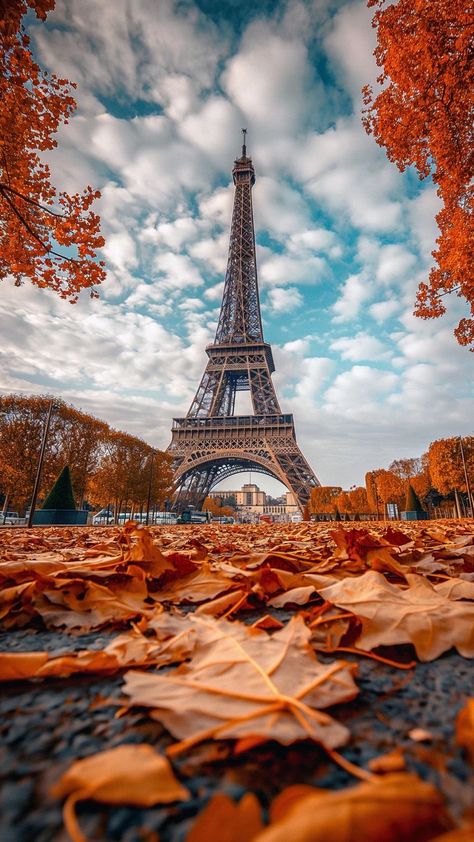 Iphone Wallpaper Eiffel Tower, Fall Season Pictures, Sunset Iphone Wallpaper, Abstract Art Images, Paris Wallpaper, Paris Pictures, Cool Wallpapers Art, City Wallpaper, Phone Wallpaper Images