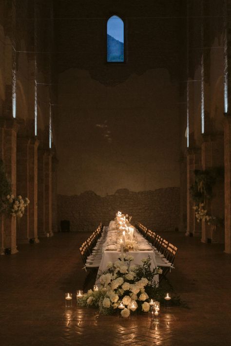 Lighting Backdrop Wedding, The Movies, Italy Wedding Venues, Romantic Italian Wedding, Wedding Venues Italy, Portuguese Wedding, Romantic Italian, Art Gallery Wedding, Getting Married In Italy