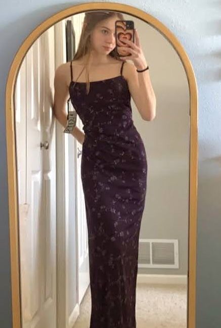 Plum Prom Dress, Plum Colored Dresses, Color Outfits, Prom Inspo, Plum Dress, Grad Dresses, Color Dress, Plum Color, Colourful Outfits