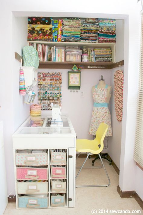 Sew Can Do: Making A Dream Craft Room In A Small Space Small Sewing Rooms, Sewing Nook, Sewing Room Inspiration, Small Craft Rooms, Sewing Spaces, Sewing Room Design, Dream Craft Room, Craft Room Design, Sewing Room Organization