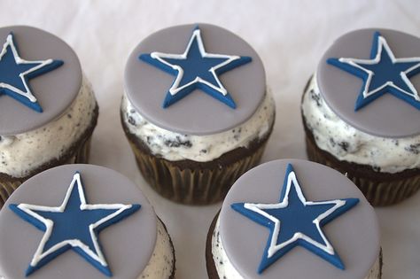 Cowboys cupcakes Dallas Cowboys Cupcakes Ideas, Dallas Cowboys Cupcakes, Cowboys Cupcakes, Cowboys Cake, Cowboy Cupcakes, I Need To Change, Football Cupcakes, Cowboy Cakes, Cowboys Dallas